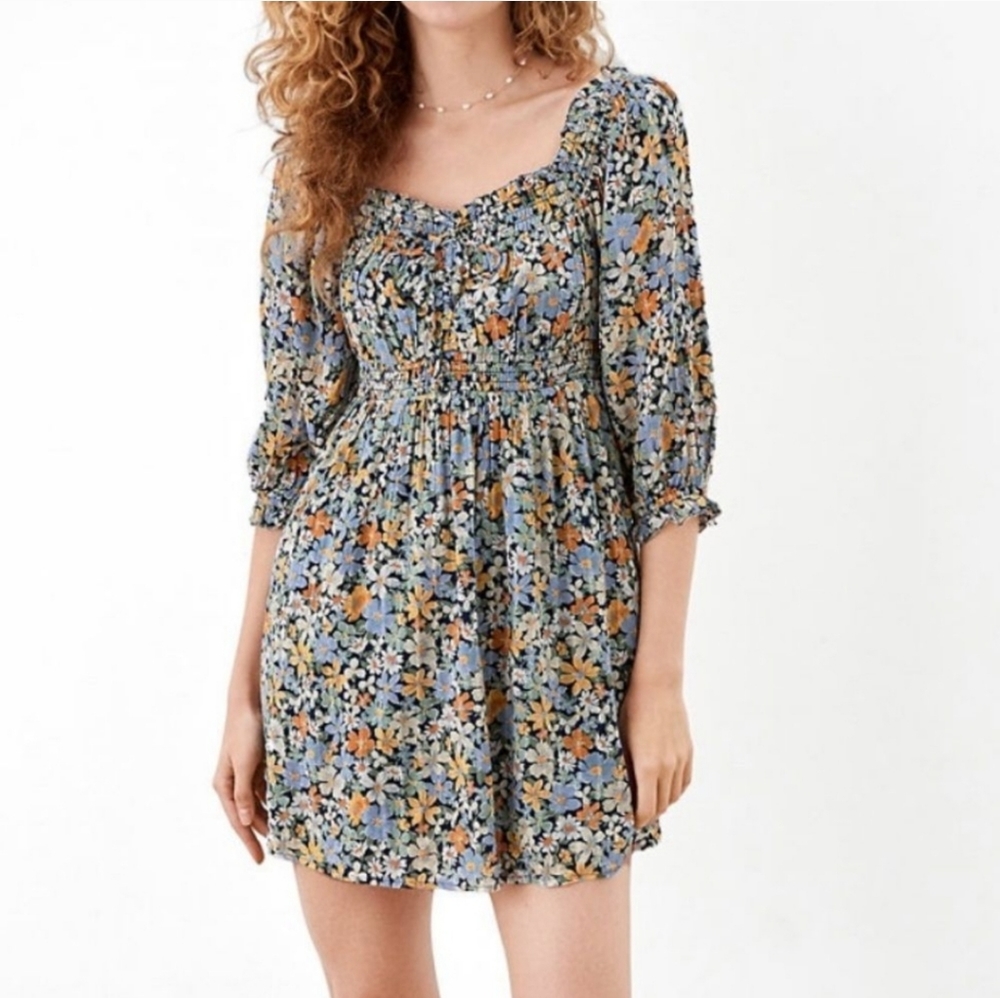 American Eagle floral Puff sleeve mini dress